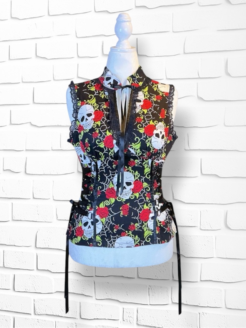 Jawbreaker Corset Top Black Skull Rose Lace-Up Side Keyhole Goth Party XL NWOT